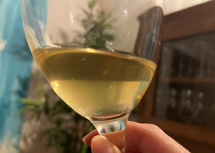Sidreria Formenti – Sidro Madre – cider colour in glass Sidreria Formenti - Sidro Madre - cider colour in glass