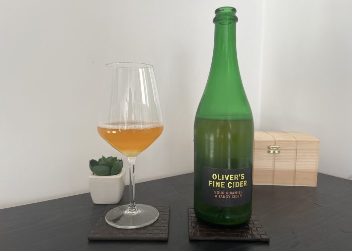 Tom Oliver Fine Cider – Sour Gummies in the glass Tom Oliver Fine Cider - Sour Gummies in the glass